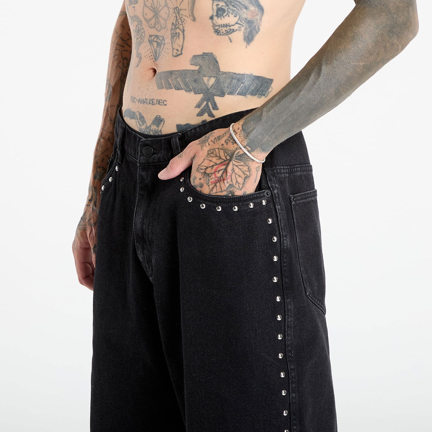 Shorts Pleasures PLEASURES Daft Club Lucky Studded Denim Shorts Sort | P25DP005-BLACK, 1