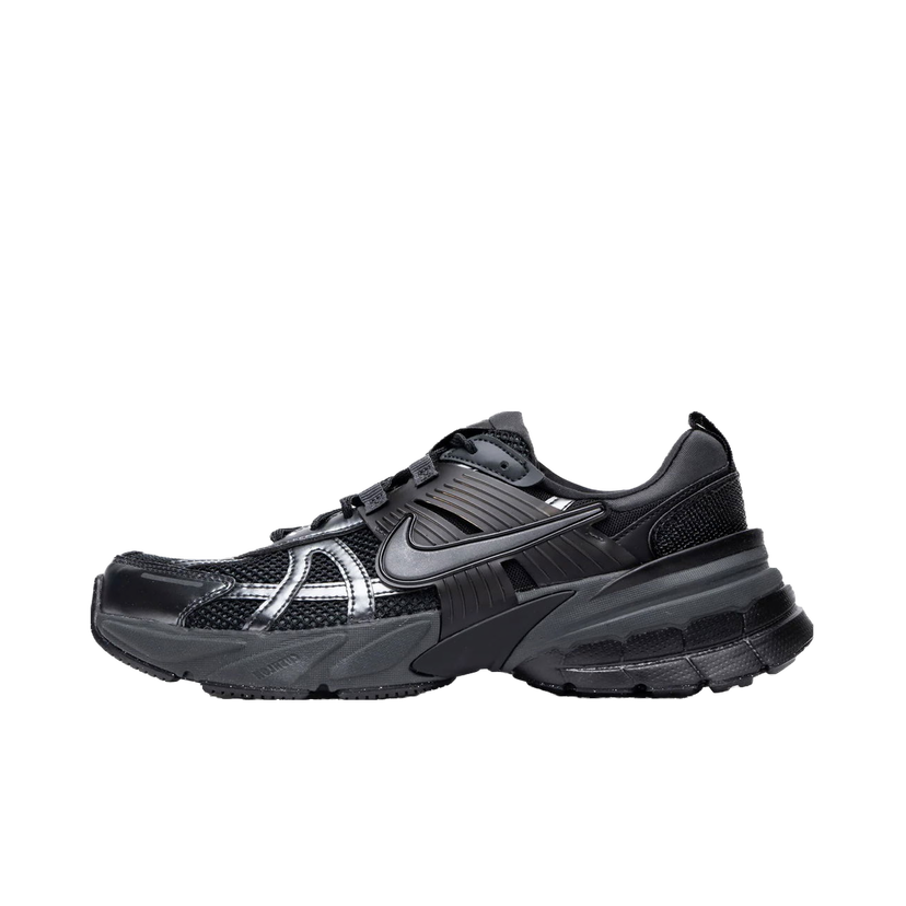Sneakers og sko Nike V2K Run Black Dark Smoke Grey Sort | HJ4497-001