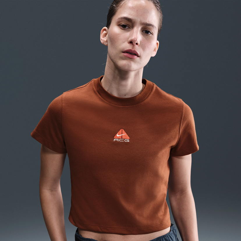 Crop top Nike ACG Nike ACG Dri-FIT Cropped Short Sleeve T-Shirt Brun | HM6084-245