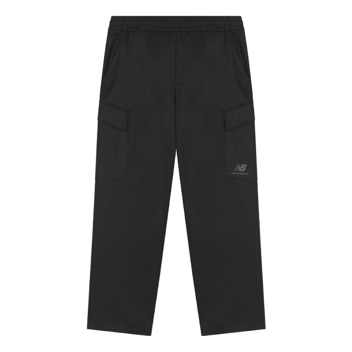 Cargo bukser New Balance Logo Cargo Pants Sort | AMP31333-BK