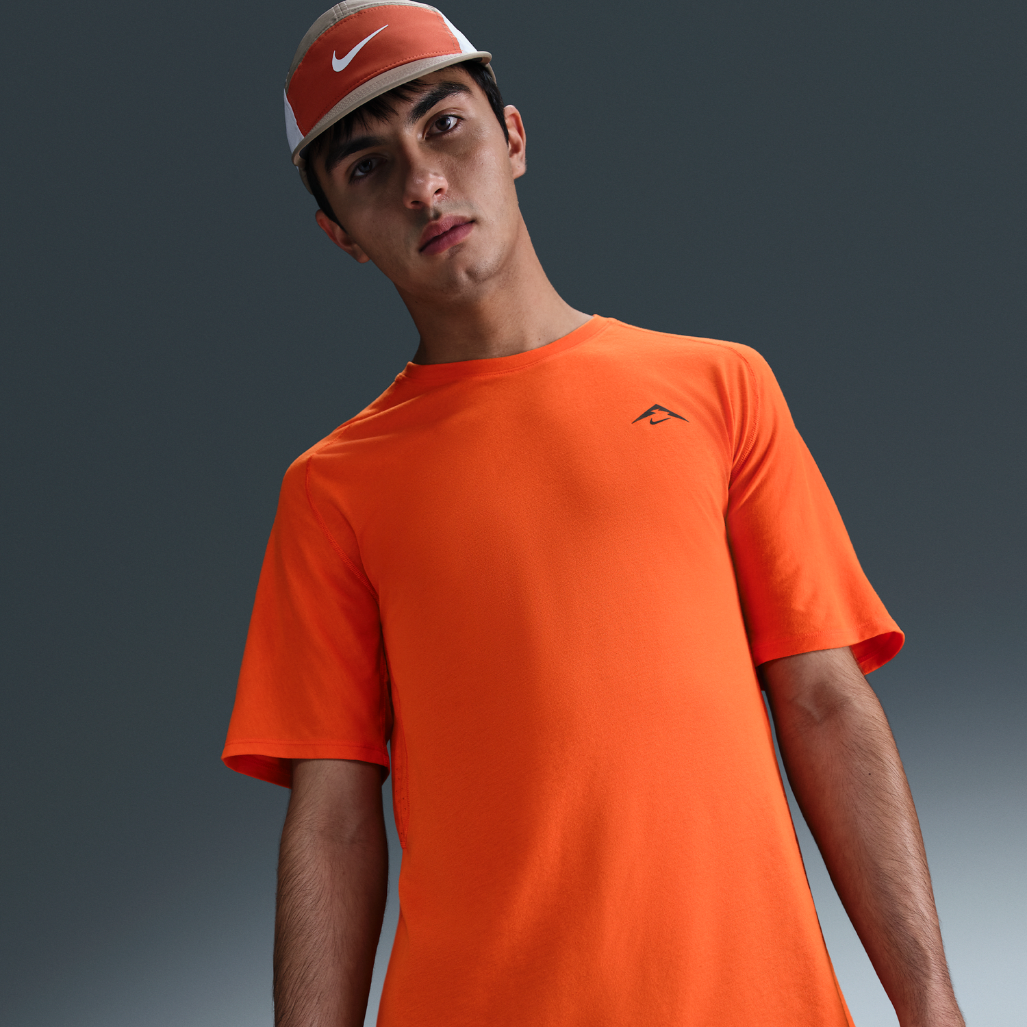 T-shirt Nike Solar Chase Dri-FIT Short Sleeve Running T-Shirt Orange | HJ3580-819, 0