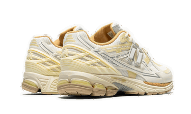 Sneakers og sko New Balance 1906U Beige | M1906NLY, 2