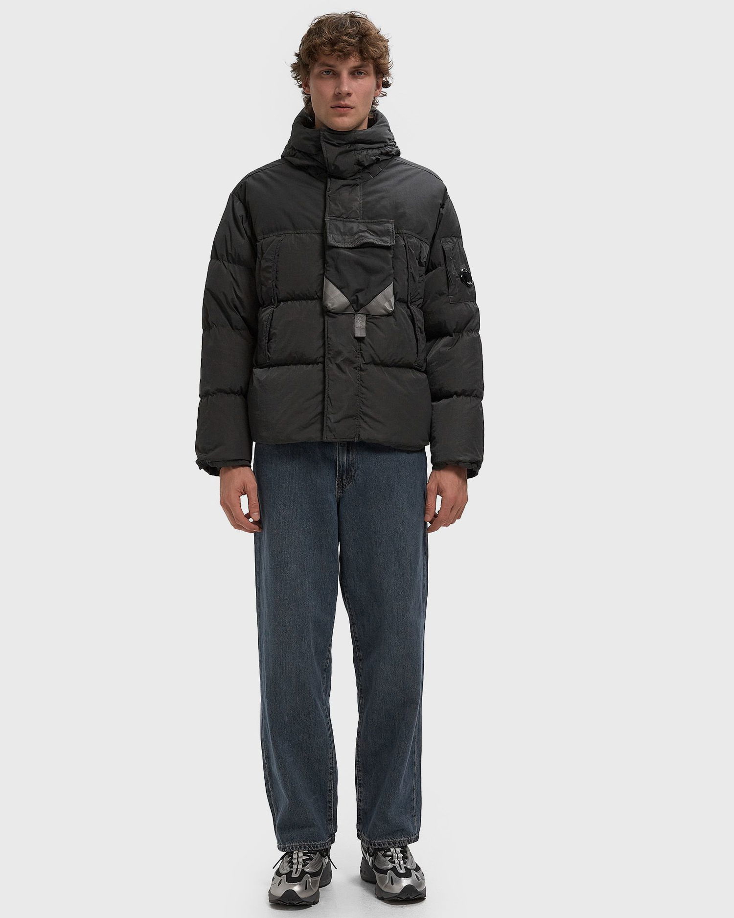 Puffer jakke C.P. Company Medium Hooded Puffer Jacket Sort | 19CMOW013A006369M-978, 1