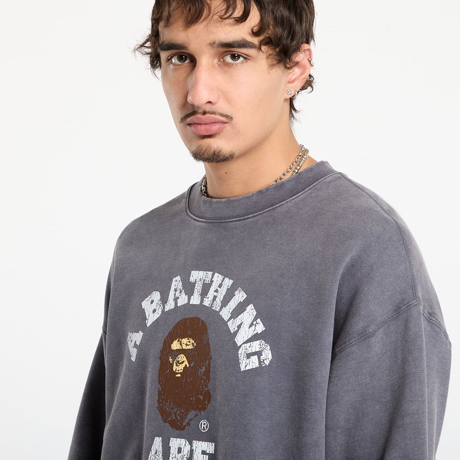 Sweatshirt BAPE Garment Dye College Relaxed Fit Crewneck Sweatshirt Grå | 001SWL801308MCHA, 1