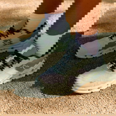Sneakers og sko On Running Cloudrunner Grøn | 46-99019, 6