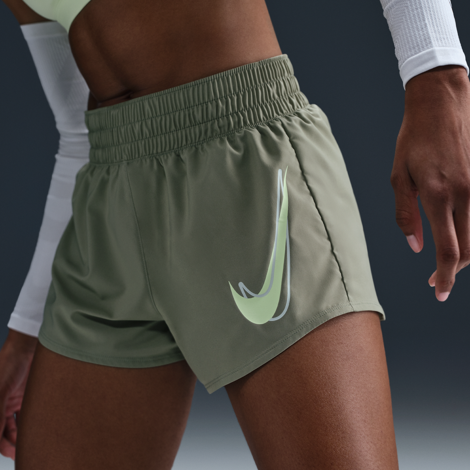 Shorts Nike One Dri-FIT Mid-Rise Running Shorts with Liner Grøn | HJ2195-386, 1
