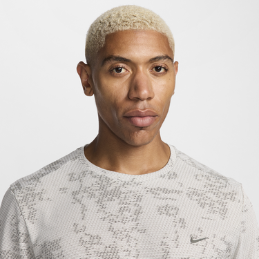 T-shirt Nike Dri-FIT ADV Running Division Grå | FZ0583-072, 2
