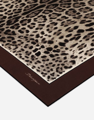 Tørklæde Dolce & Gabbana Leopard-print Twill Scarf 90x90 Brun | FN090RGDBYXH613M, 1