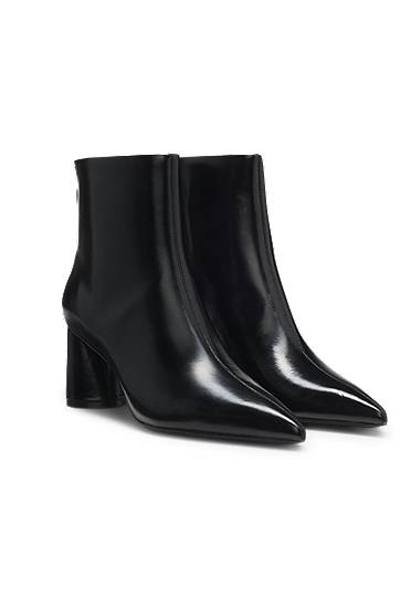 Sneakers og sko BOSS Ankle boots in leather with embossed logo Sort | 50552784