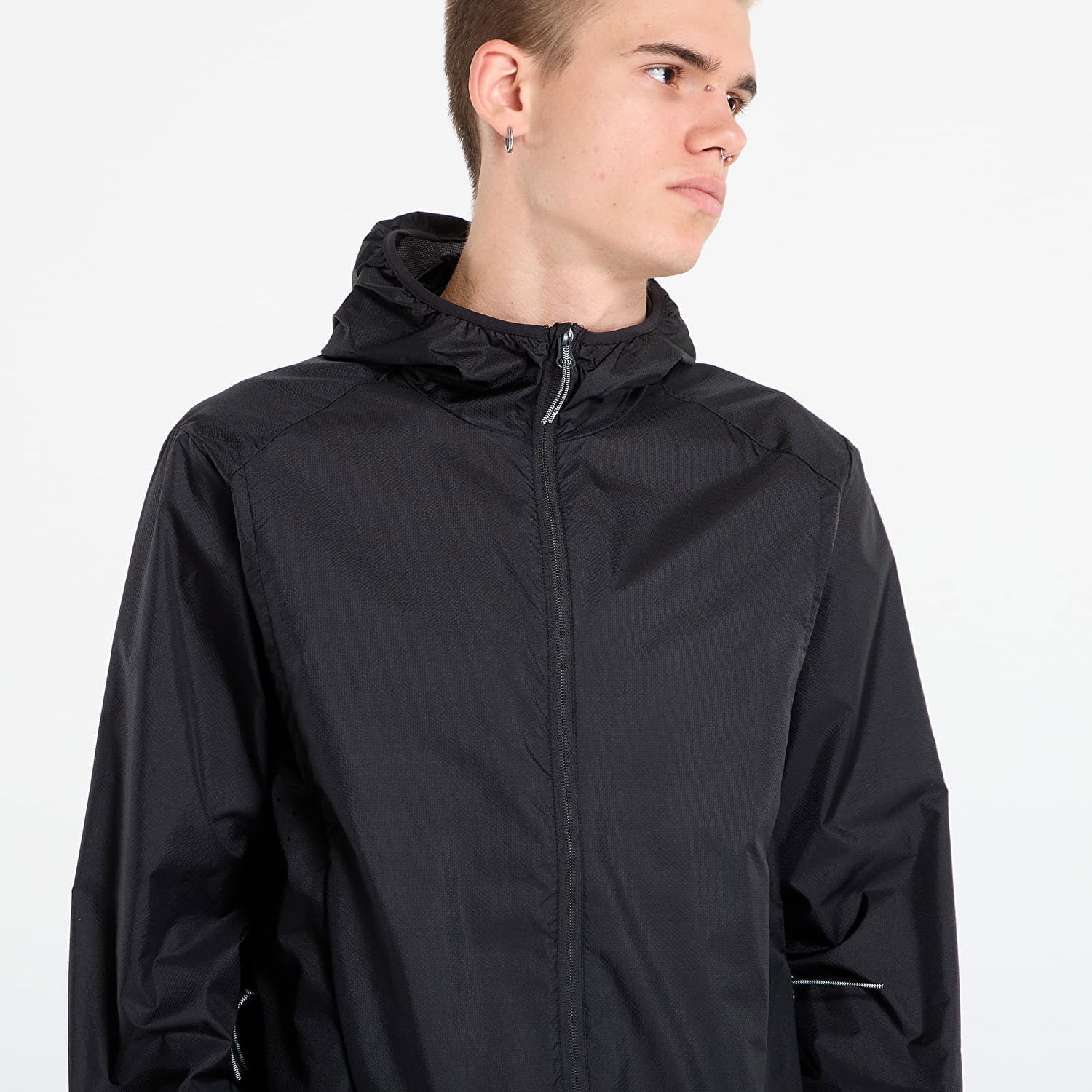 Vindjakke ROA ROA Hue Packable Wind Jacket Sort | RBMW0538FA355 BLK0001, 1