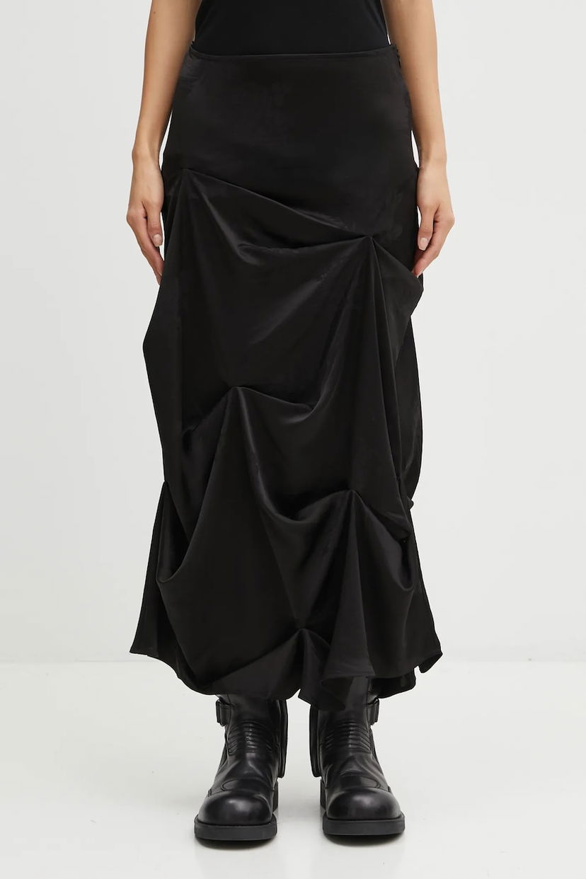 Nederdel GANNI Fluid Satin Jacquard Tuck Detail Long Midi Skirt Sort | W0997