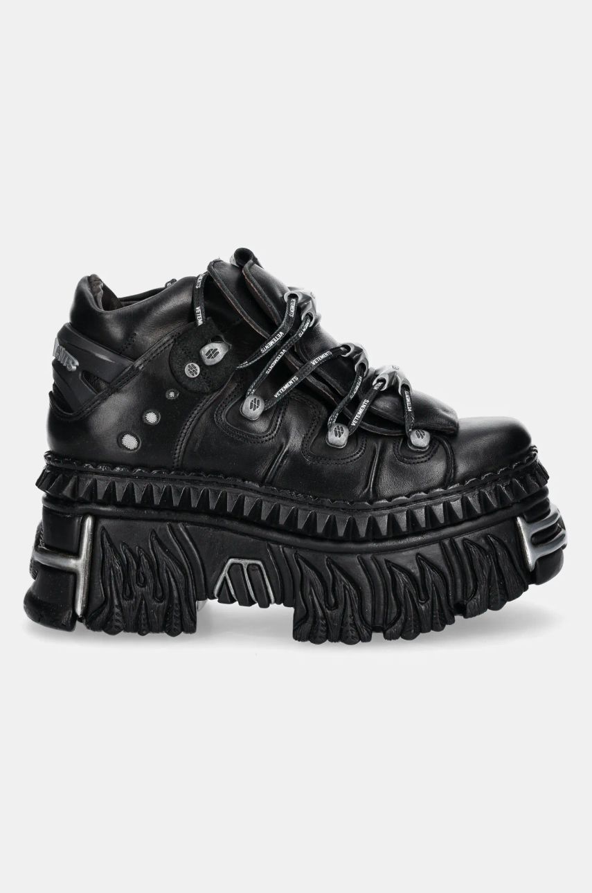 Sneakers og sko VETEMENTS New Rock Edition Fire Platform Sort | UA66SN100B, 1