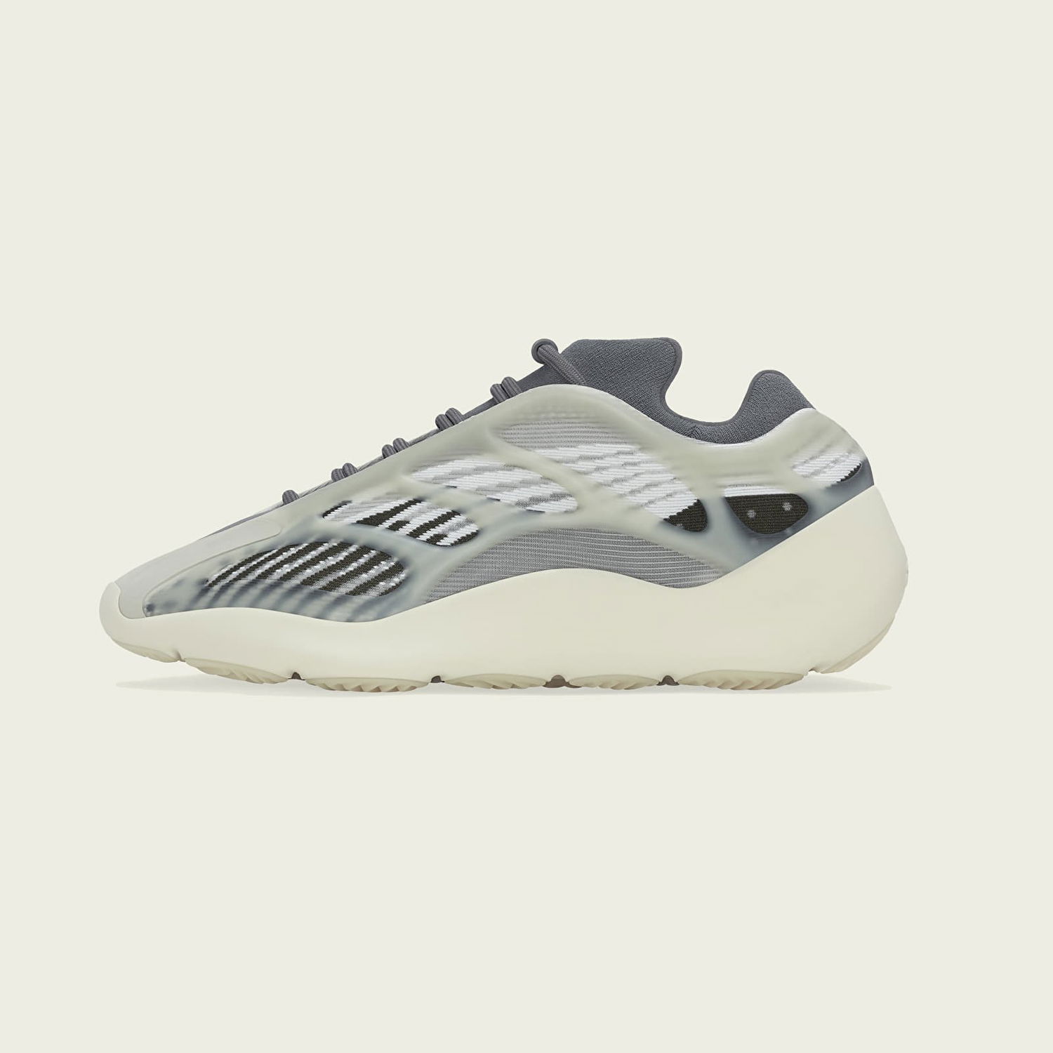 Sneakers og sko adidas Yeezy 700 V3 Grå | ID1674, 0