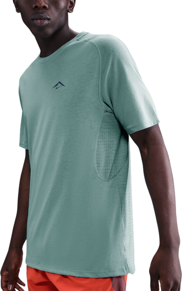 T-shirt Nike Short Sleeve T-Shirt with Perforated Panels Solar Chase Grøn | hj3580-017, 0