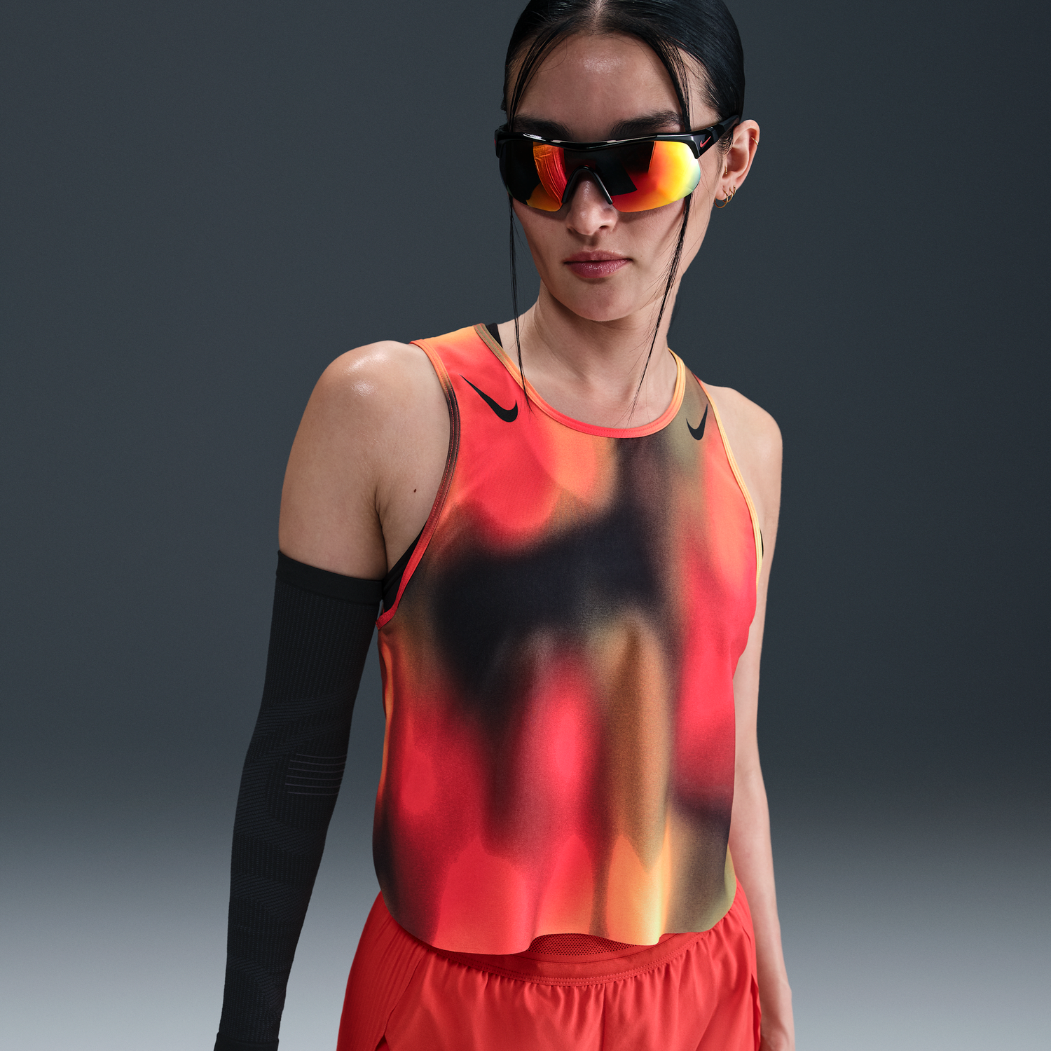 Tanktop Nike Dri-FIT ADV AeroSwift Printed Running Crop Top Rød | IB1094-736, 1