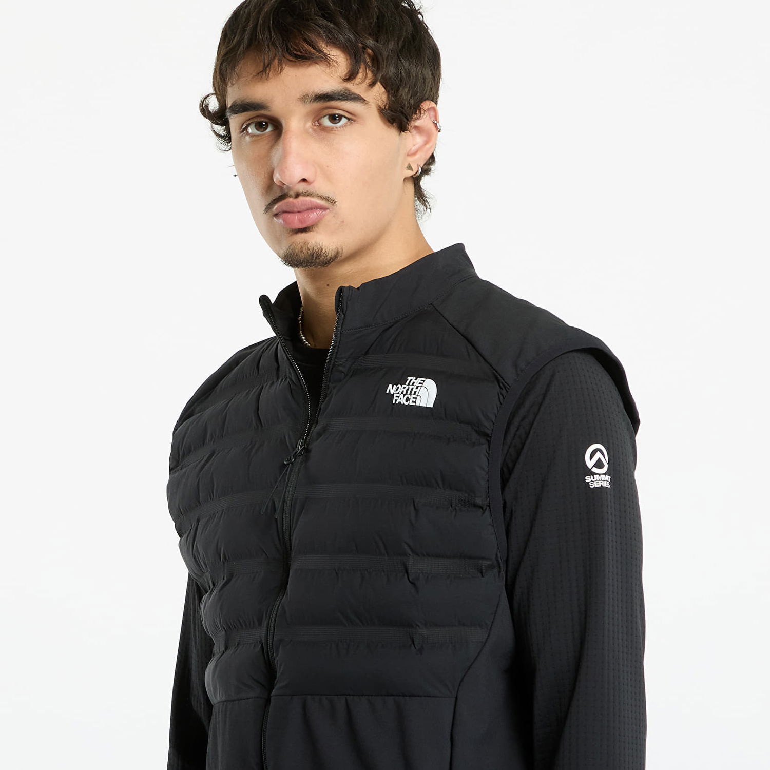 Vest The North Face Mountain Athletics Cari Hybrid Vest Sort | NF0A8DY6JK31, 1