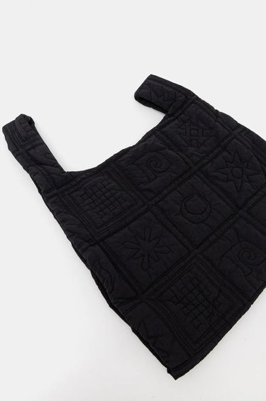 Tøj Nanushka Black Jen Large Pouch Sort | NW24FWBT11351, 2