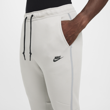 Joggingbukser Nike Tech Pants Grå | HQ3747-014, 2