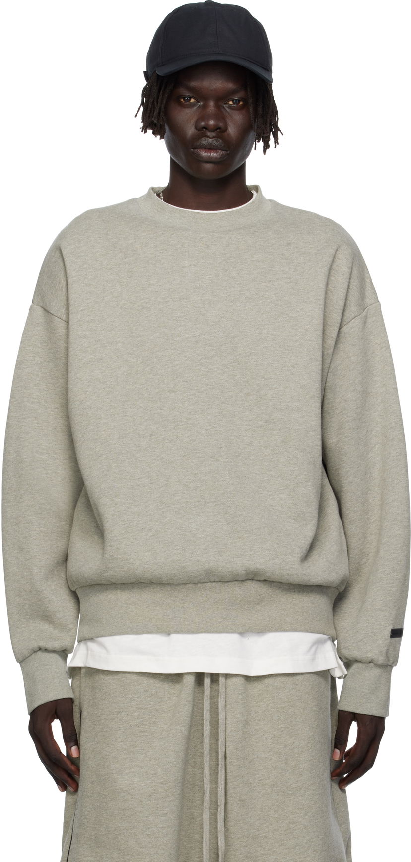 Sweatshirt Fear of God Fear of God ESSENTIALS Classic Fit Fleece Crewneck Sweatshirt Grå | 192SP252045F