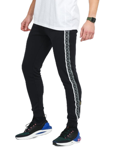 Joggingbukser Under Armour Curry Fleece Jogger Sort | 1366627-001