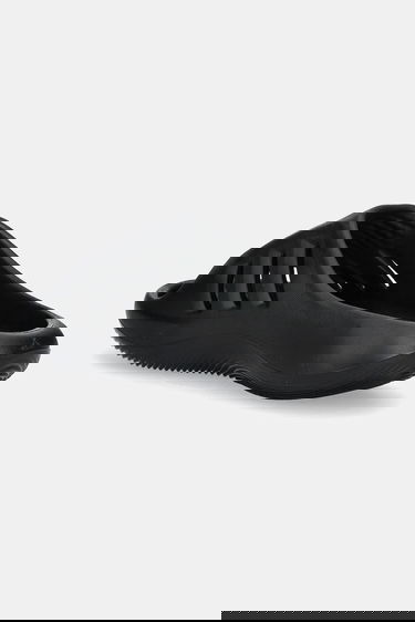 Sneakers og sko adidas Originals adiFOM IIInfinity Slide Sort | JI0397, 2