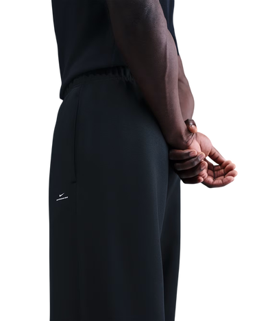 Joggingbukser Nike Therma-FIT Standard Issue Fleece Pant Sort | im6333-010, 1