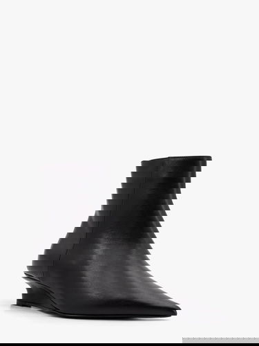 Sneakers og sko TOTEME Kitten Heel Ankle Boots by Toteme Sort | 251WAS0171LE0103001, 1