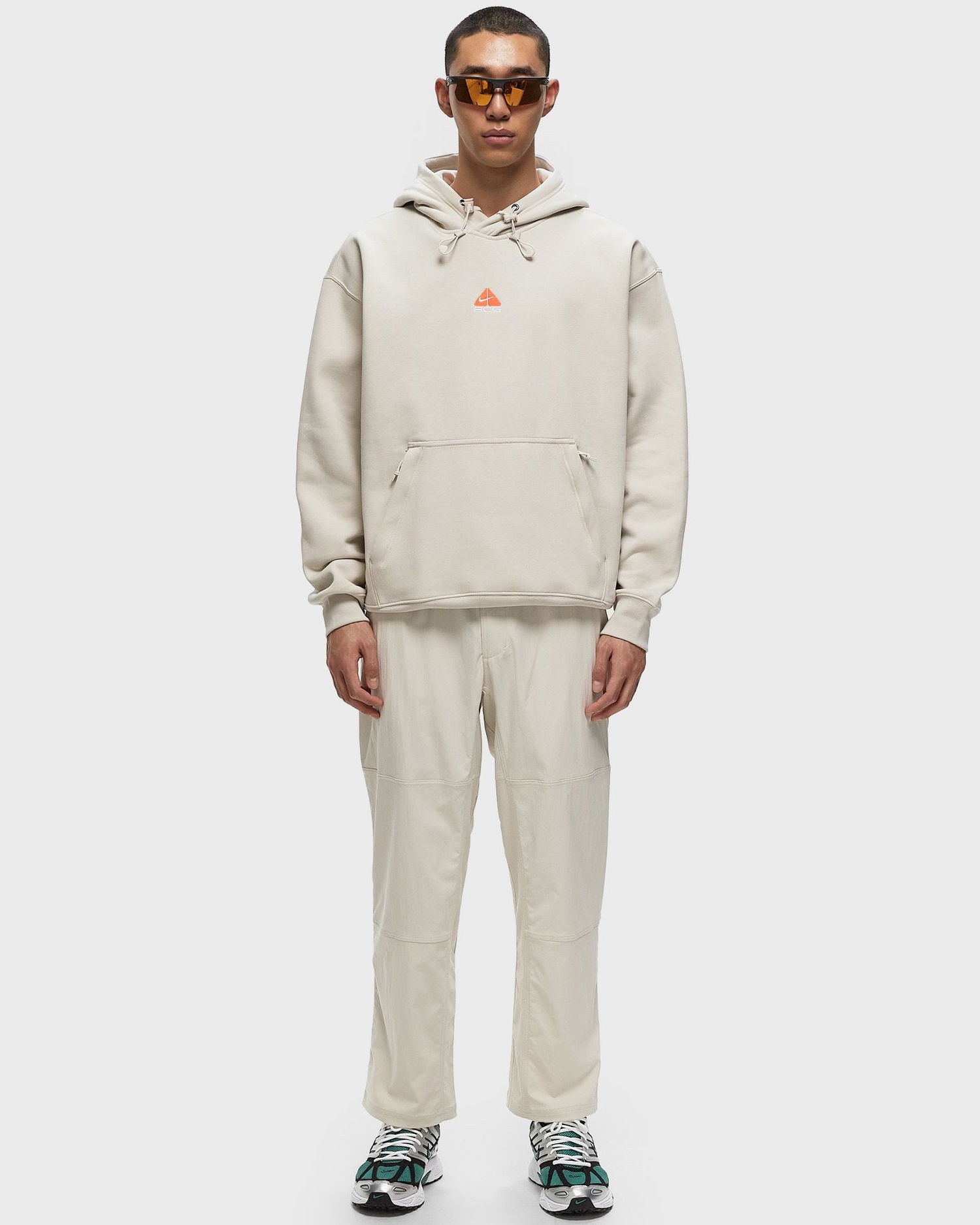 Cargo bukser Nike ACG UV Hiking Cargo Pants Beige | FN2450-104, 1