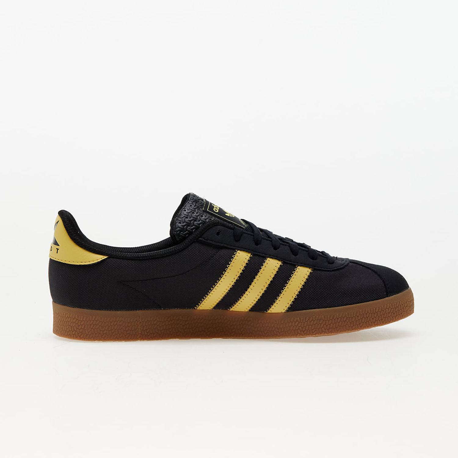 Sneakers og sko adidas Originals Gazelle DCDT GTX "Core Black/ Pyrite" Sort | IE8480, 1
