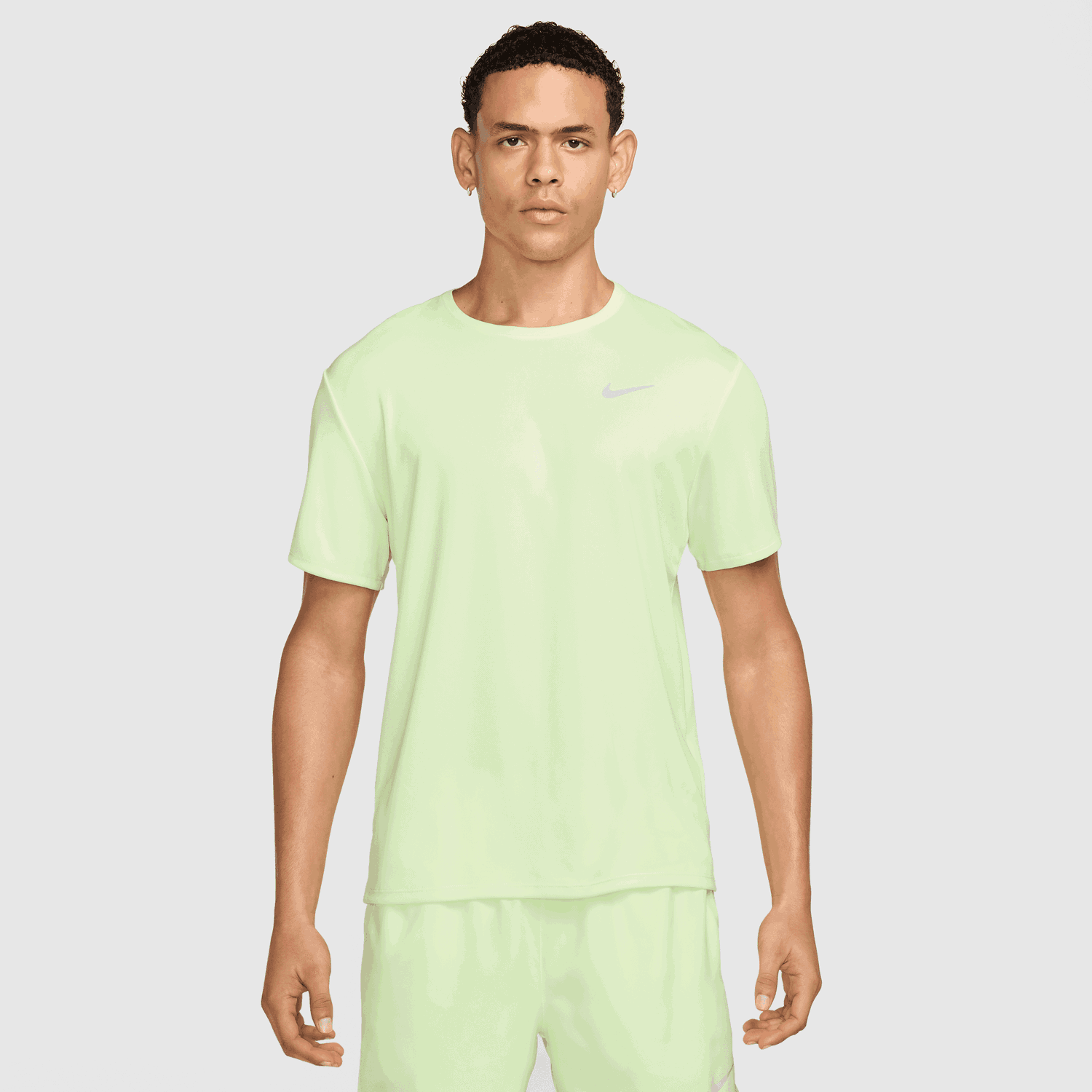 T-shirt Nike Miler Dri-FIT UV Short-Sleeve Running T-Shirt Grøn | DV9315-701, 1
