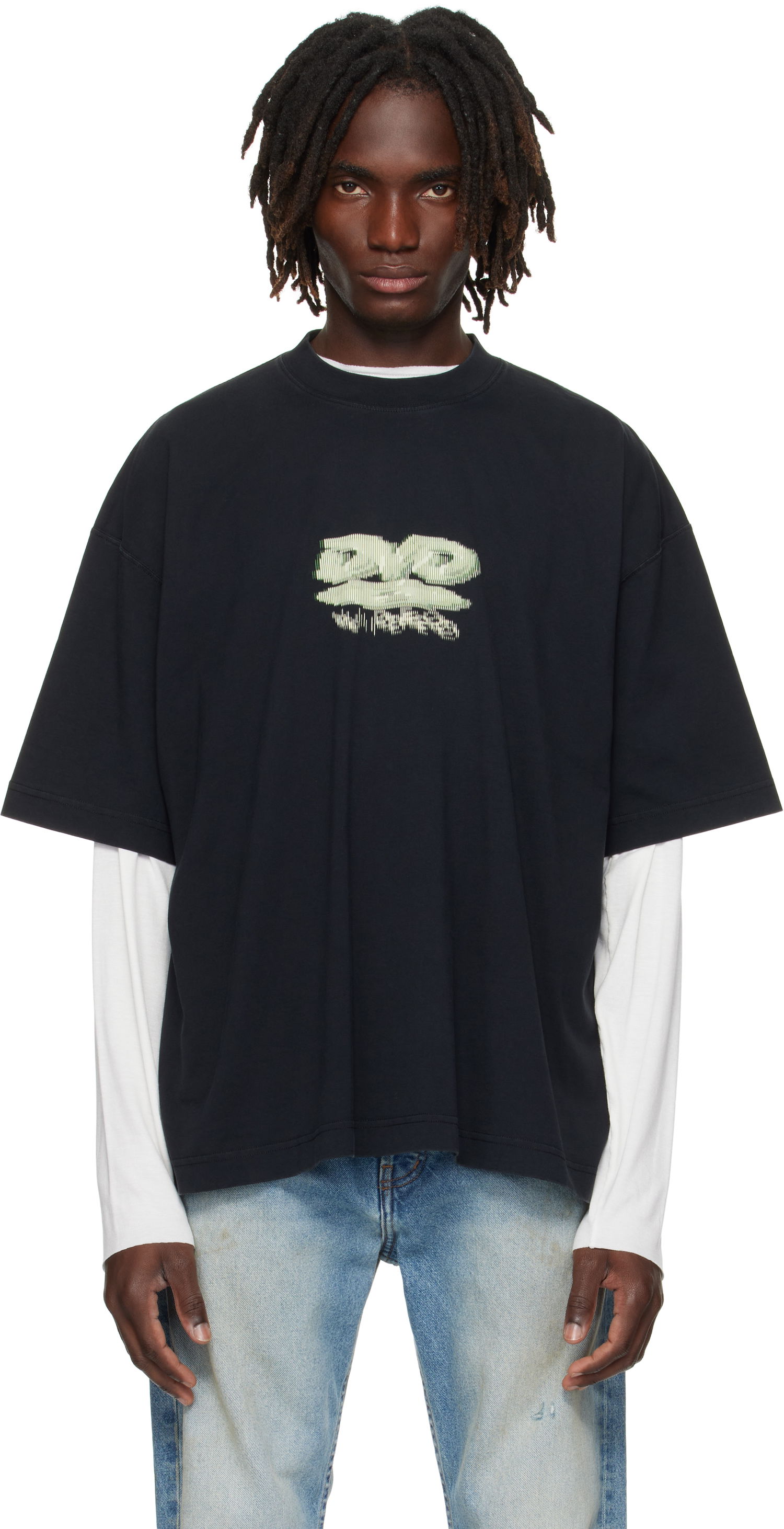 T-shirt VETEMENTS VETEMENTS 'DVD' Regular Fit Graphic Tee Sort | UH76TR380B, 0