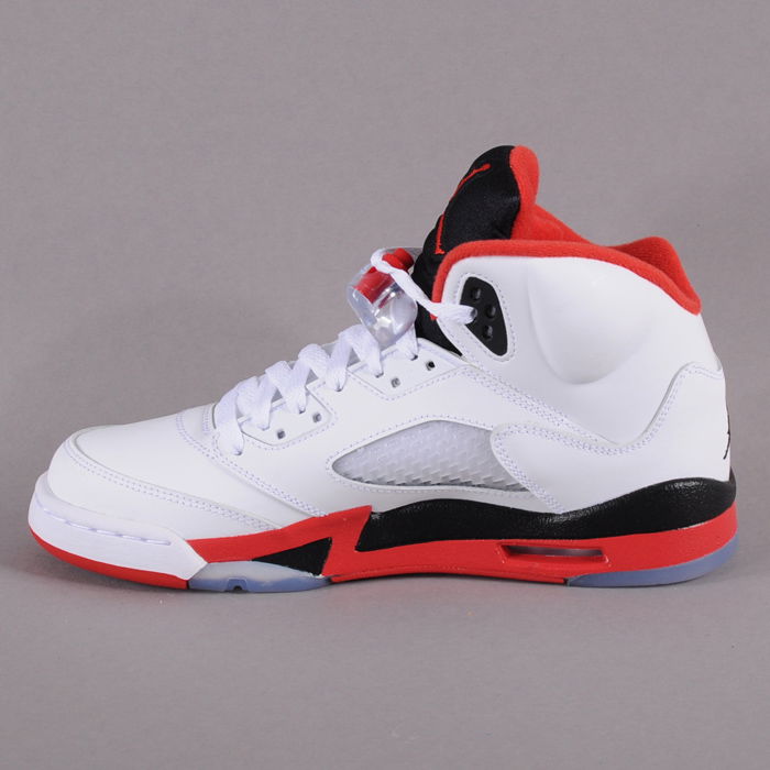Sneakers og sko Jordan Air Jordan 5 Retro ''Fire Red Black Tongue'' 2013 GS Hvid | 440888 120, 0