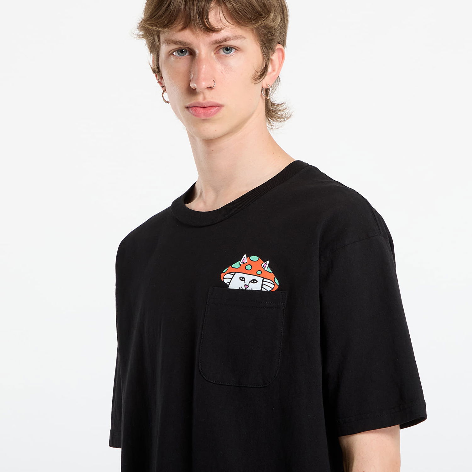 T-shirt RIPNDIP RIPNDIP Lord Shroomy Pocket T-Shirt Sort | RNDFALL25141, 1
