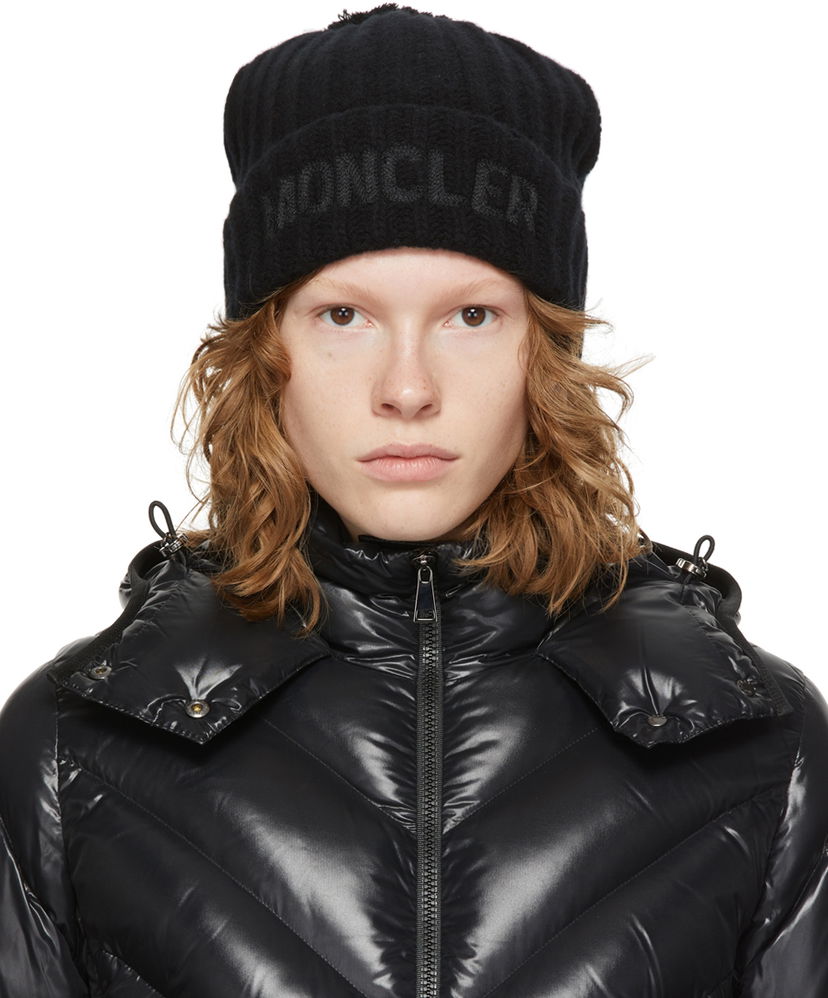 Beanie Moncler Wool Pom Pom Logo Beanie Sort | G20933B00007M1115