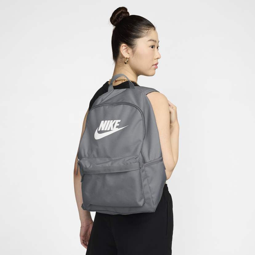 Rygsæk Nike Heritage 25L Grå | DC4244-063