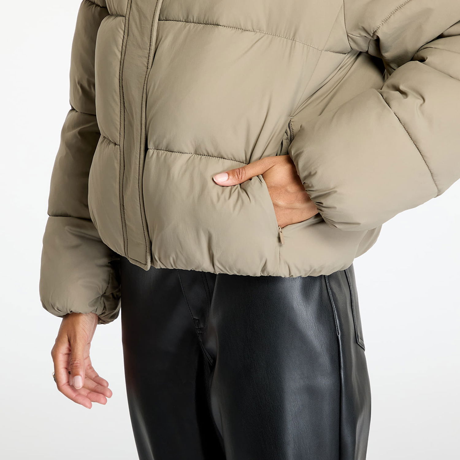 Puffer jakke CALVIN KLEIN Jeans Logo Short Hooded Puffer Jacket Gray Beige | J20J224112 PAV, 1