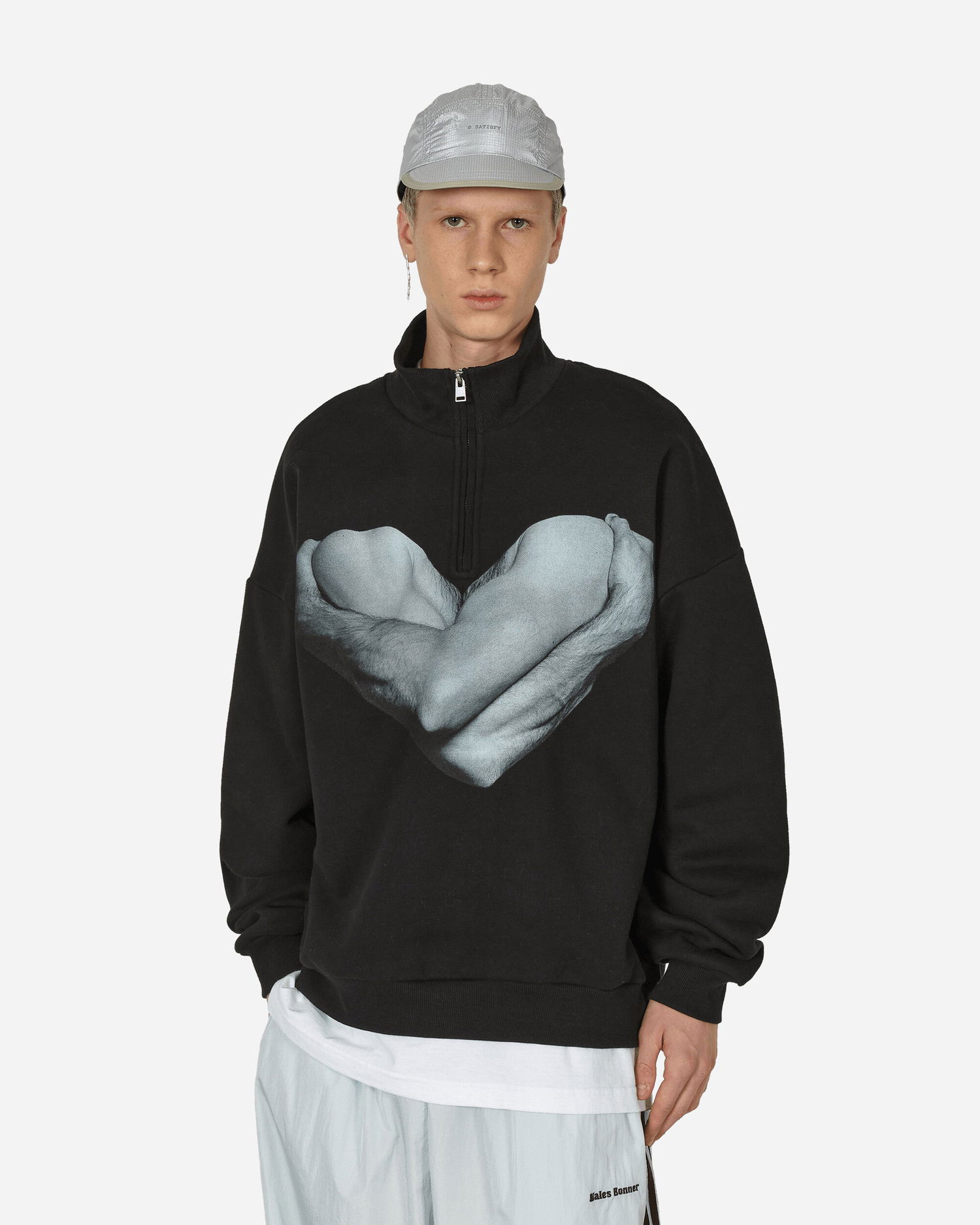 Sweater Pleasures Robert Mapplethorpe Vincent Quarter Zip Crewneck Sort | P23W013 BLACK, 1