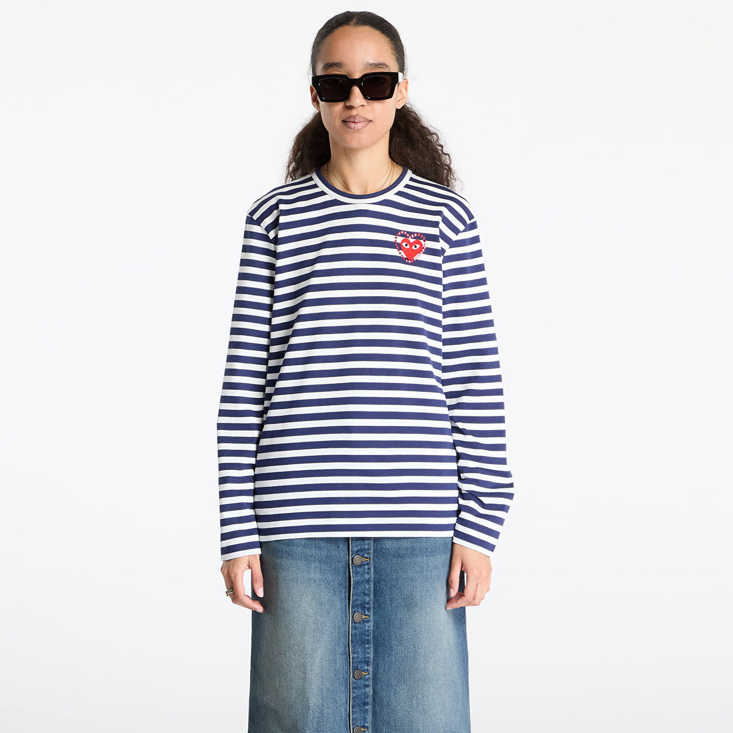 T-shirt Comme des Garçons Comme des Garçons PLAY Stripe Emblem Long Sleeve Tee Mørkeblå | AX-T806 NAVYxWHITE, 1