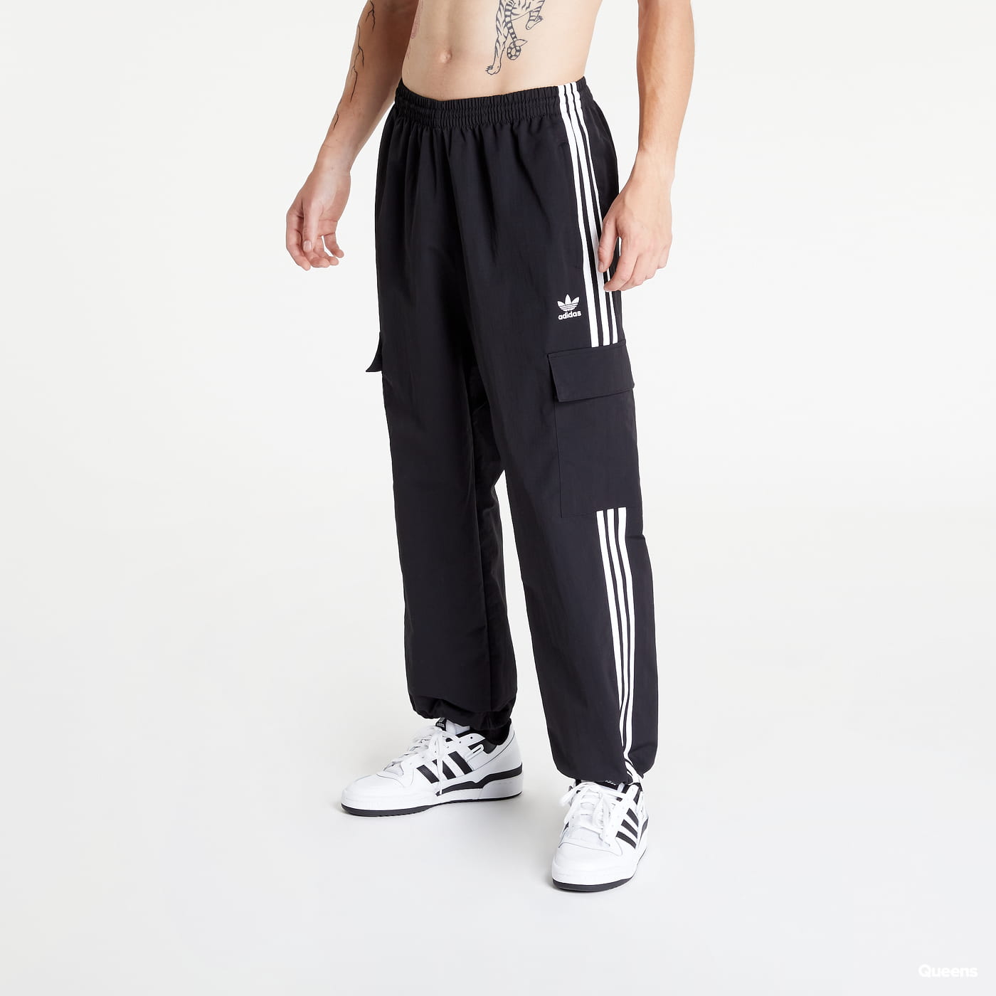 Joggingbukser adidas Performance Adicolor 3-Stripes Cargo Tracksuit Sort | HN6734, 0