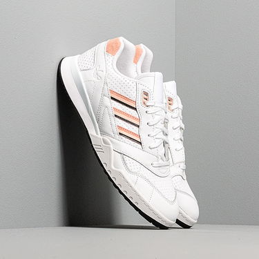 Sneakers og sko adidas Originals A.R. Trainer Hvid | EE5398, 0