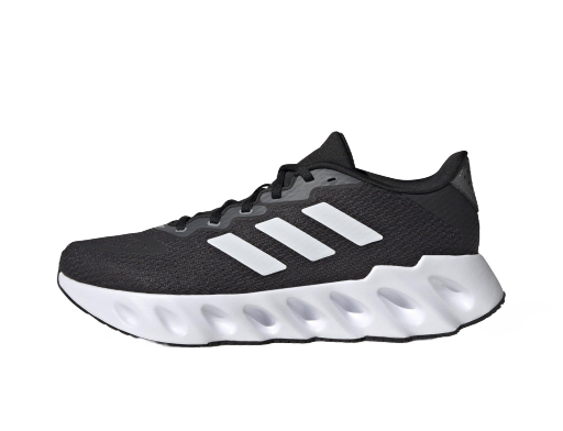 Sneakers og sko adidas Originals adidas Switch Run Sort | IF5720