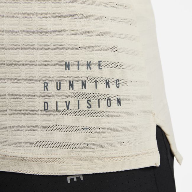 Tanktop Nike Dri-FIT ADV Run Division Pinnacle Running Tank Brun | DQ4774-206, 1