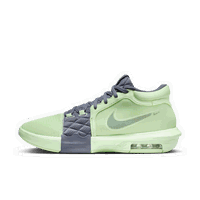 LeBron Witness 8