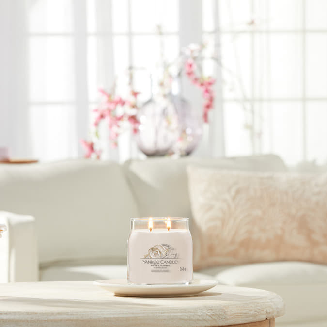 Stearinlys Yankee Candle Signature Medium Jar Candle Warm Cashmere Beige | 40786, 1