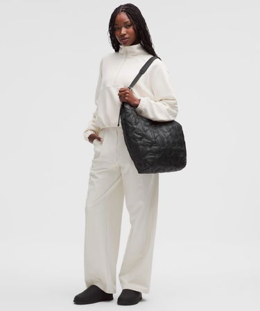 Skuldertaske lululemon Quilty Pleasures Shoulder Bag 14L Sort | prod20004007, 1