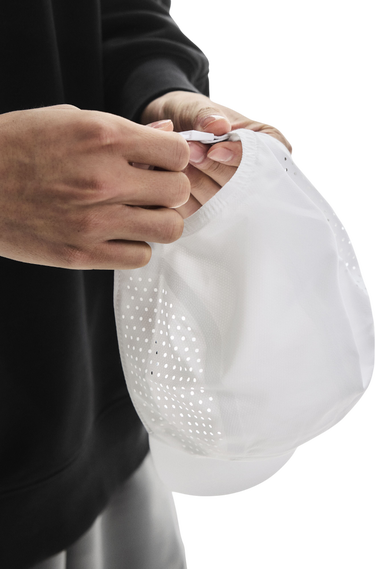 Kasket On Running Running Lightweight Cap Hvid | 2uf10330069, 2