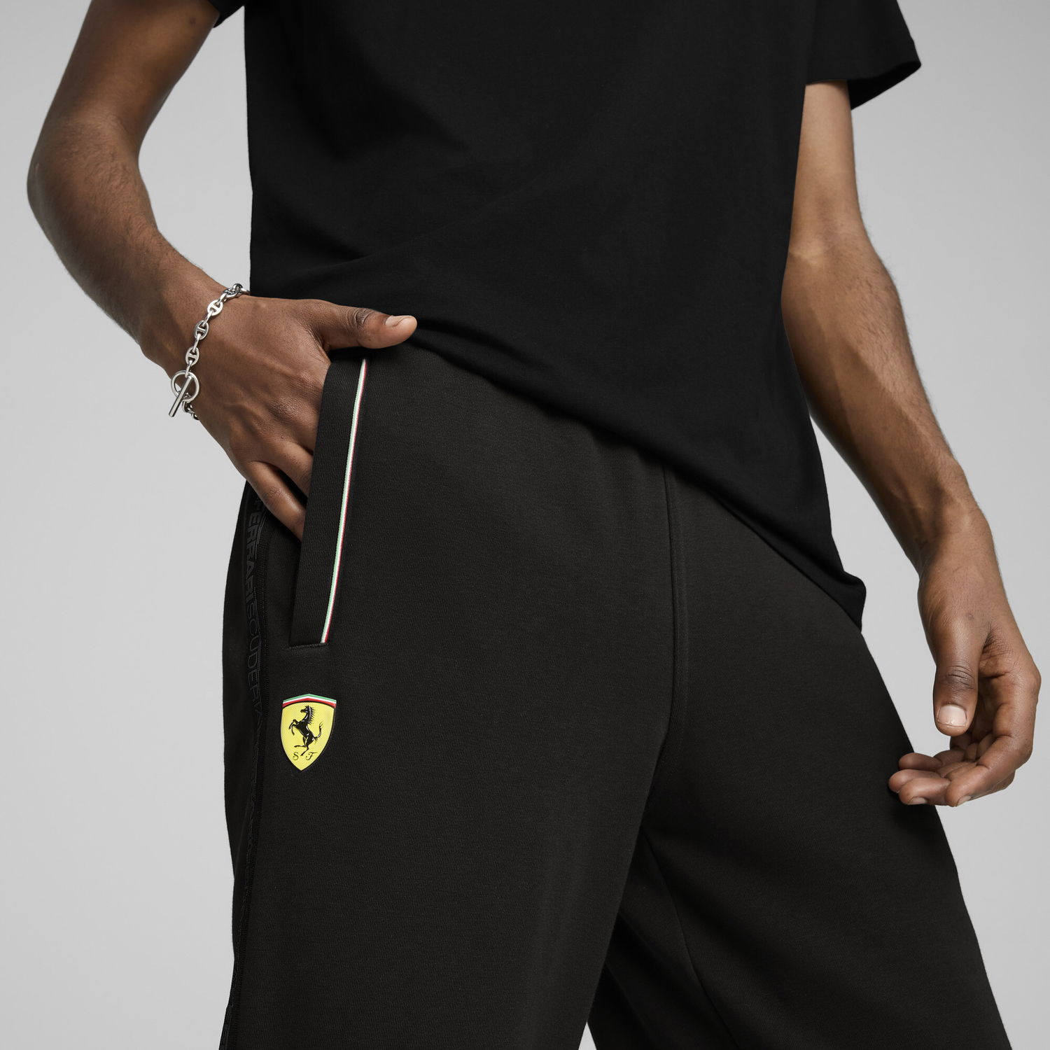 Joggingbukser Puma Scuderia Ferrari HP Sweatpants Sort | 630183_01, 1