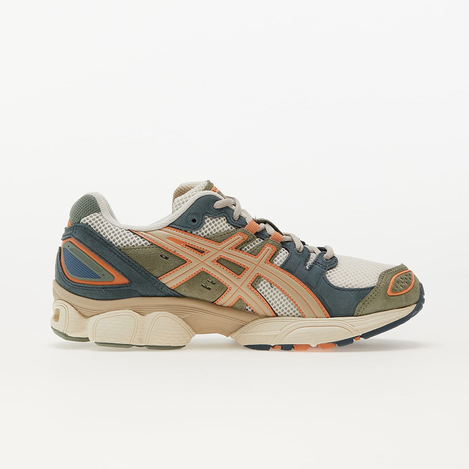 Sneakers og sko Asics GEL-NIMBUS 9 Brun | 1201A584-100, 1