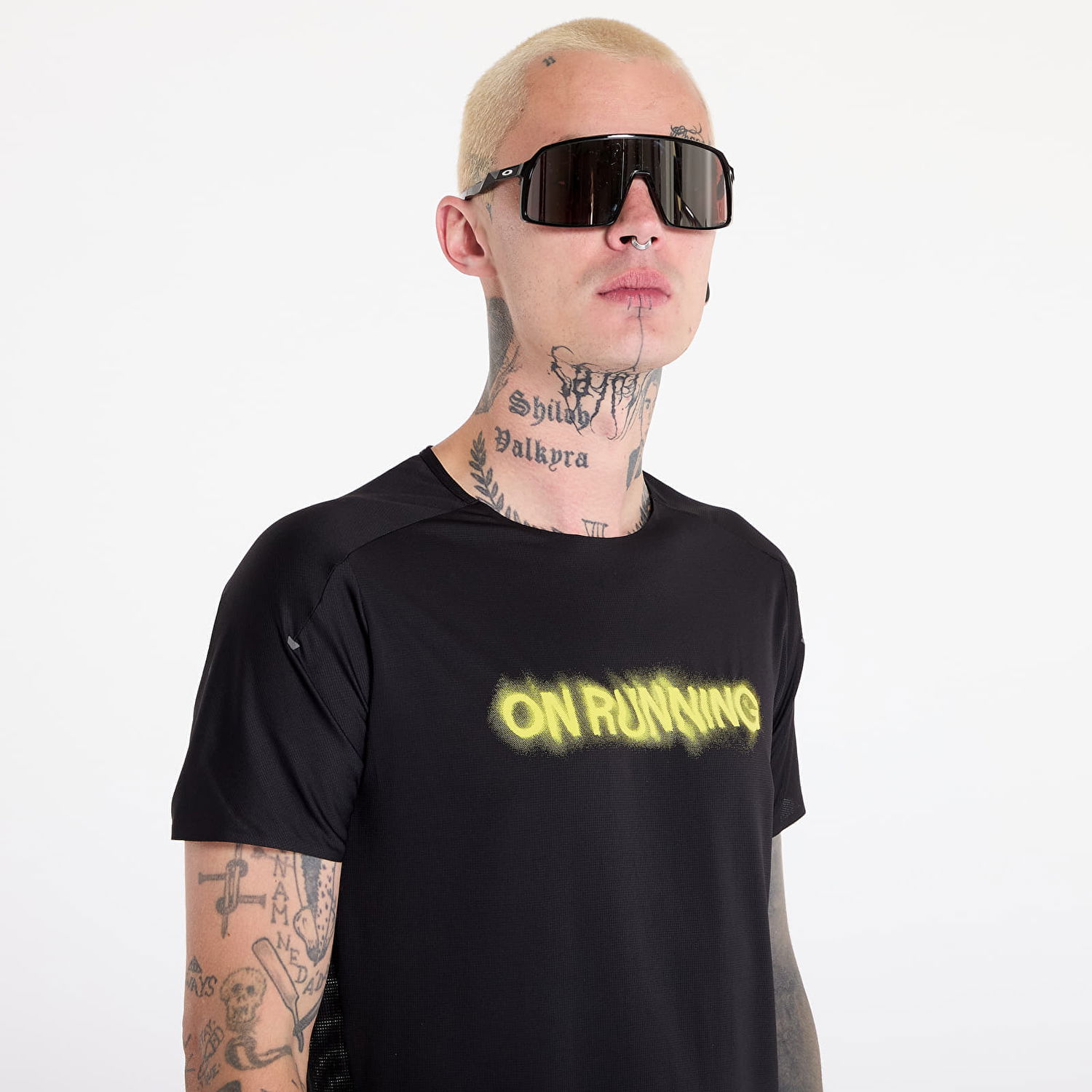 T-shirt On Running Performance-Tee Lumos Black Sort | 1ME30200553, 1