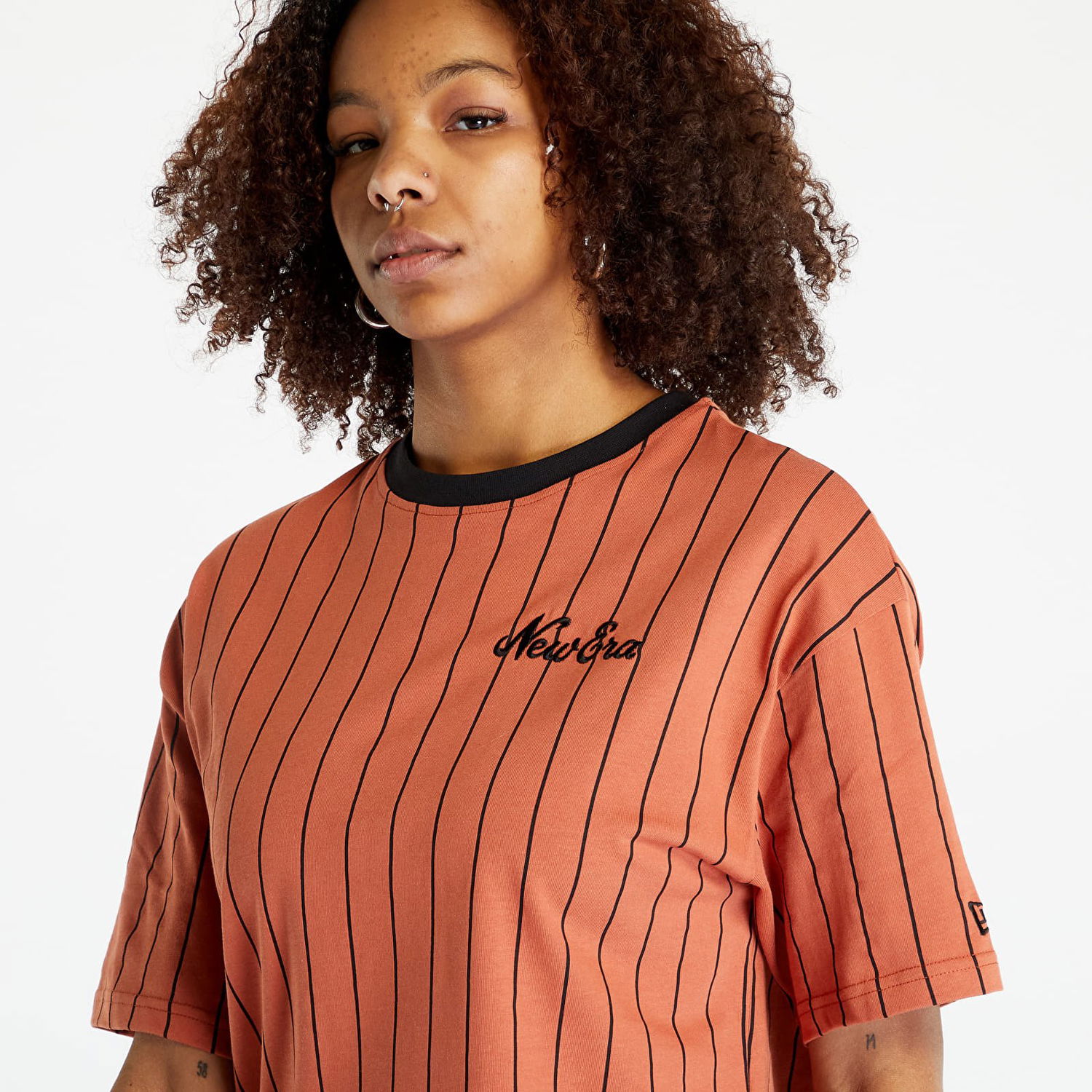 T-shirt New Era Pinstripe Oversized T-Shirt Medium Brun | 60332278, 1